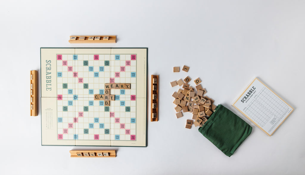 Scrabble Bookshelf Game